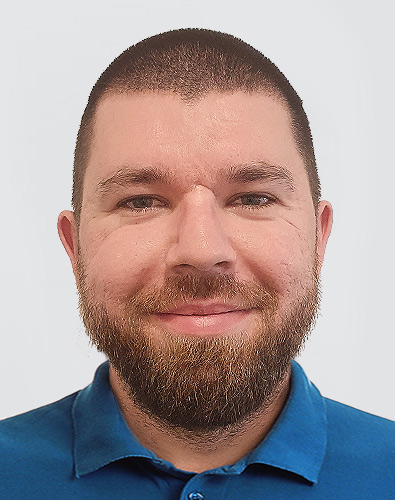 Nicolas S.